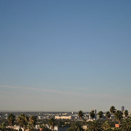 Hollywood Gateway Suite Los Angeles Bagian luar foto